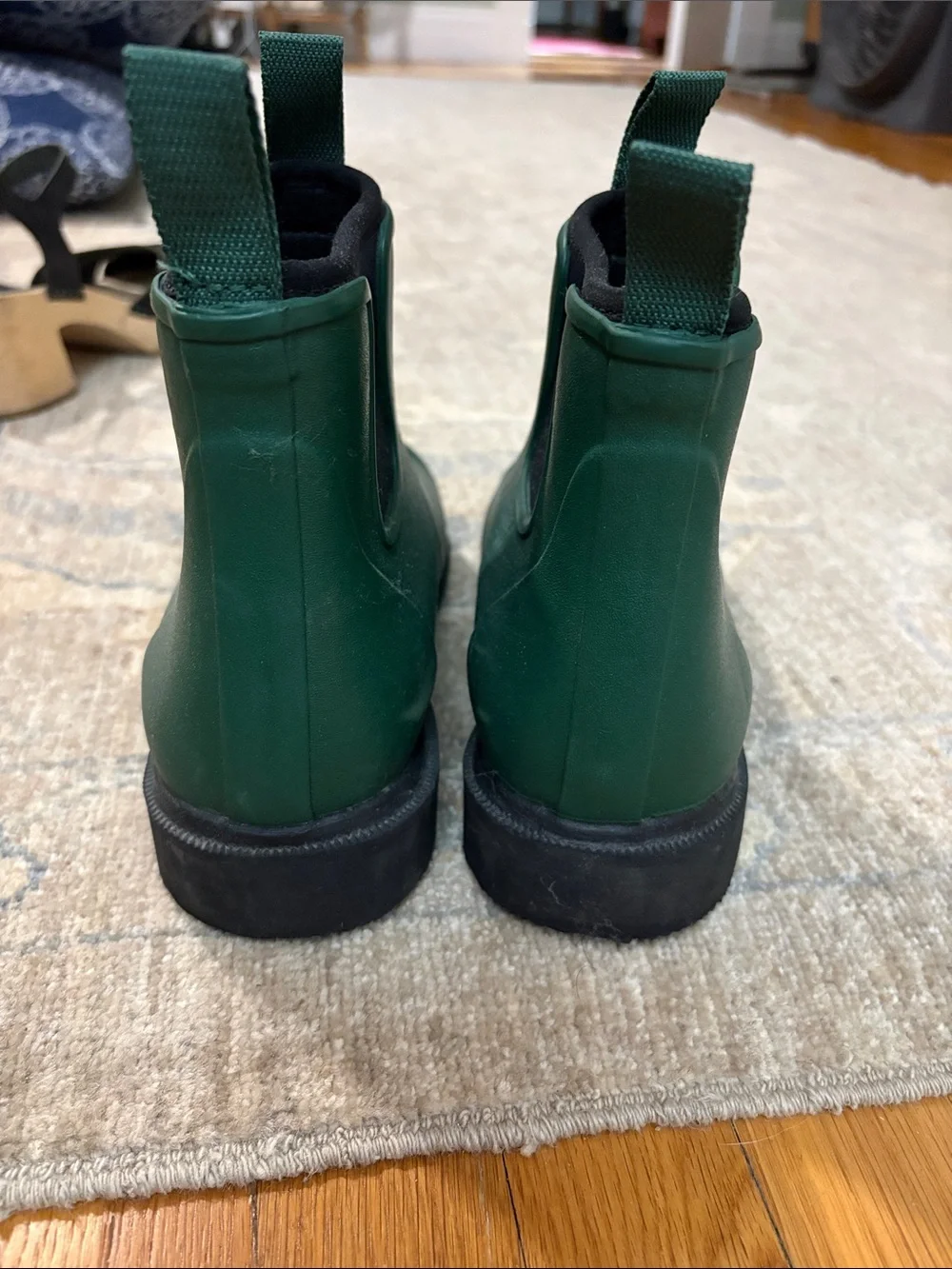 MERRY PEOPLE Women's Green Chelsea Rain Boots with BIRKENSTOCK Insoles